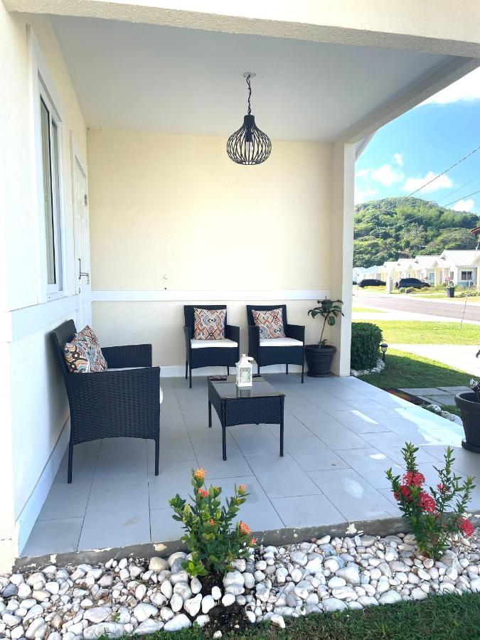 Seashore Vacation Home, Oceanpointe, Lucea, Jamaica Eksteriør bilde